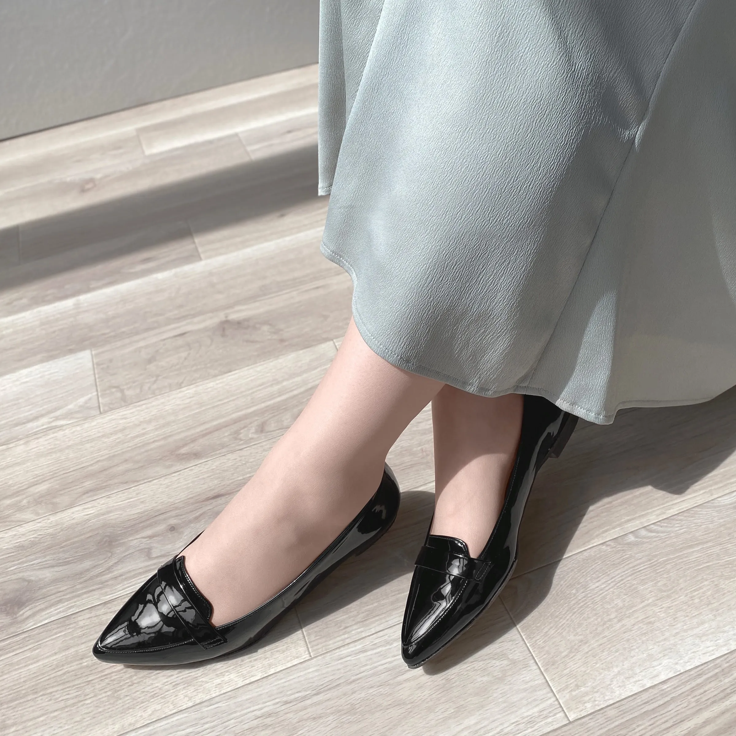 10% OFF: 2024SSBI: Low-cut pointed-toe loafers (124) Black E