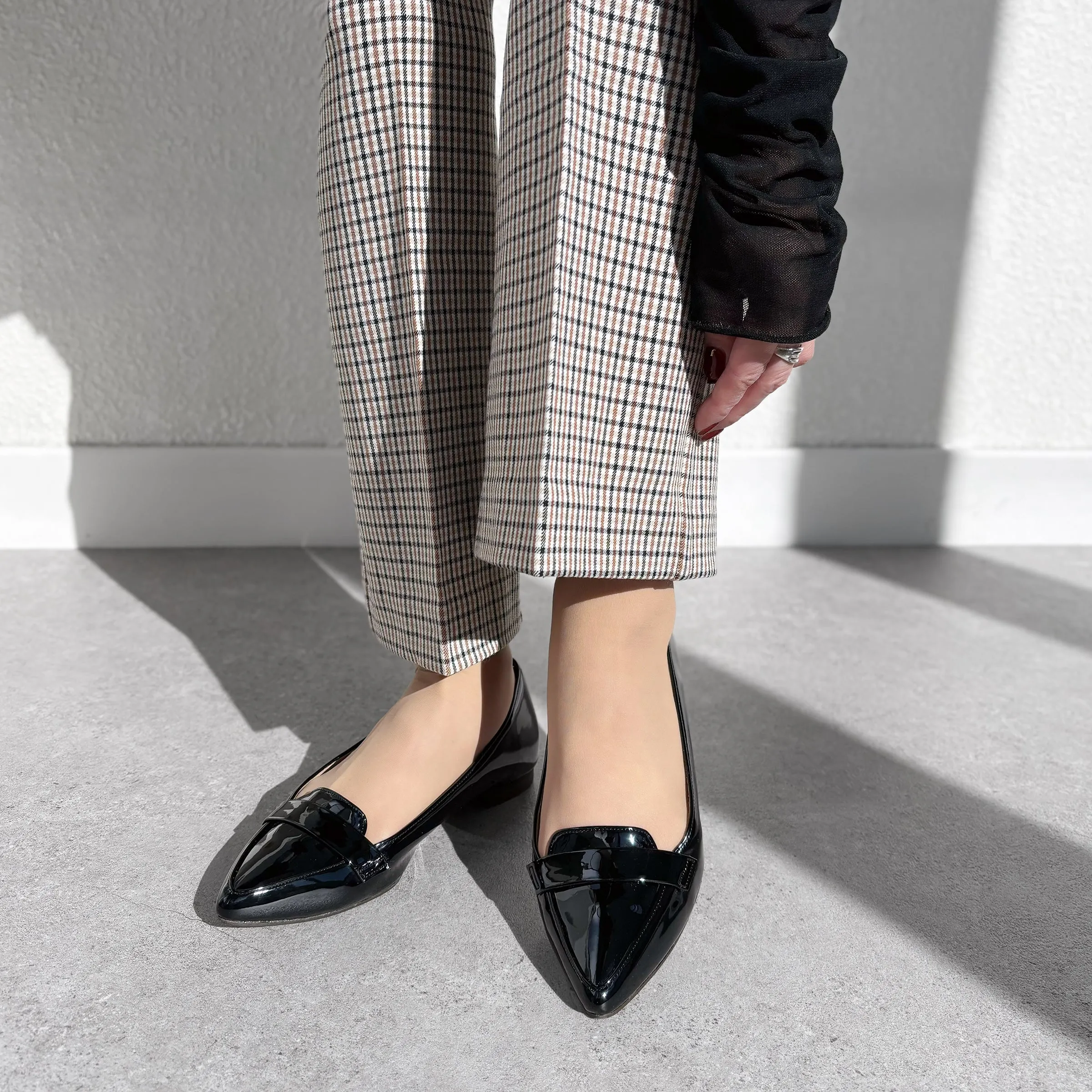 10% OFF: 2024SSBI: Low-cut pointed-toe loafers (124) Black E