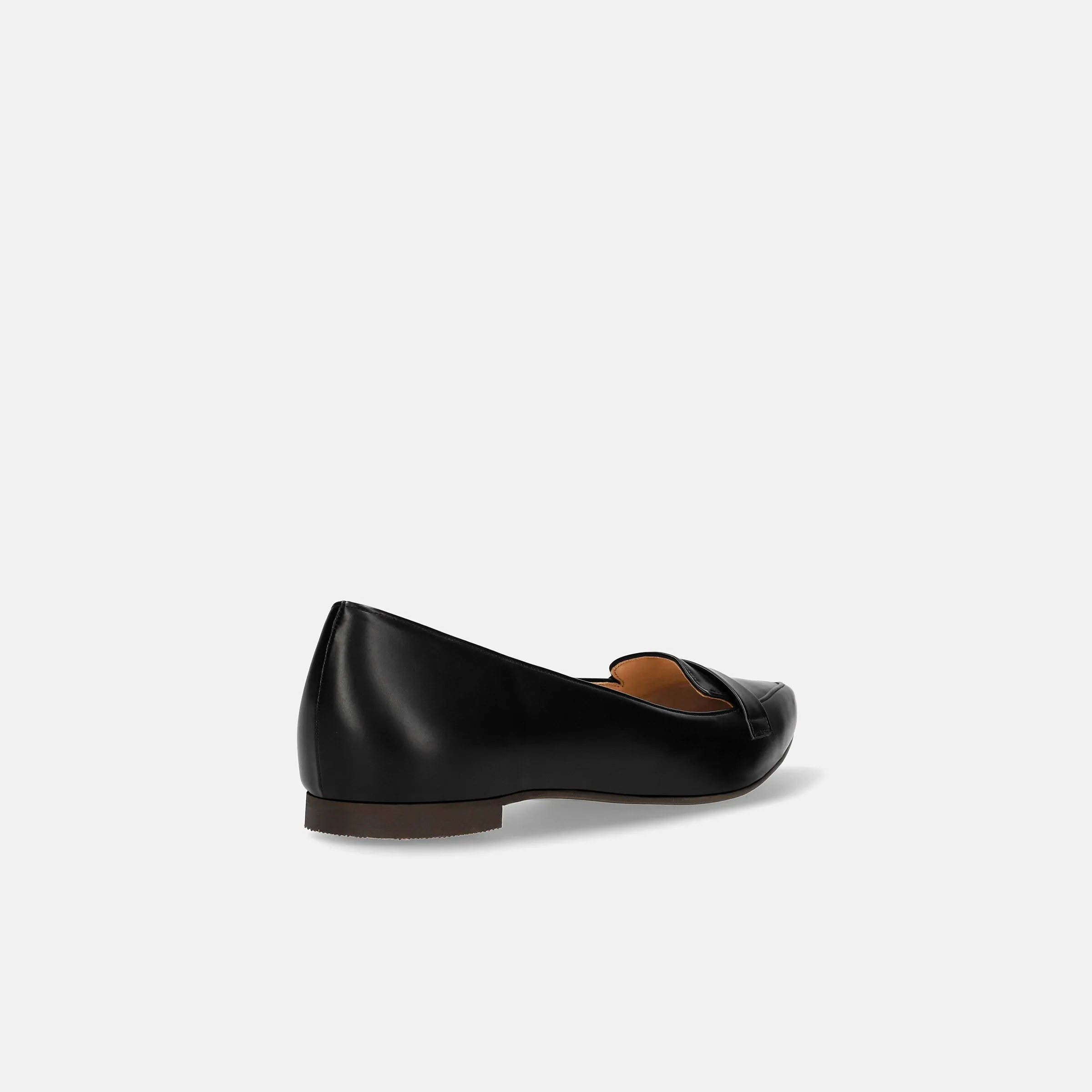 10% OFF: 2024SSBI: Low-cut pointed-toe loafers (124) Black