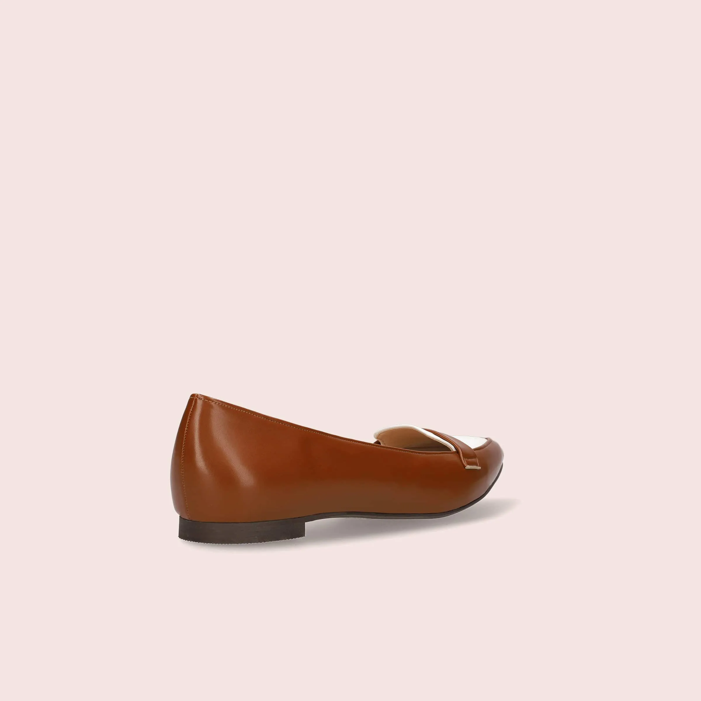 20% OFF: SSBI: Pointed Toe Loafer (124) Brown/C