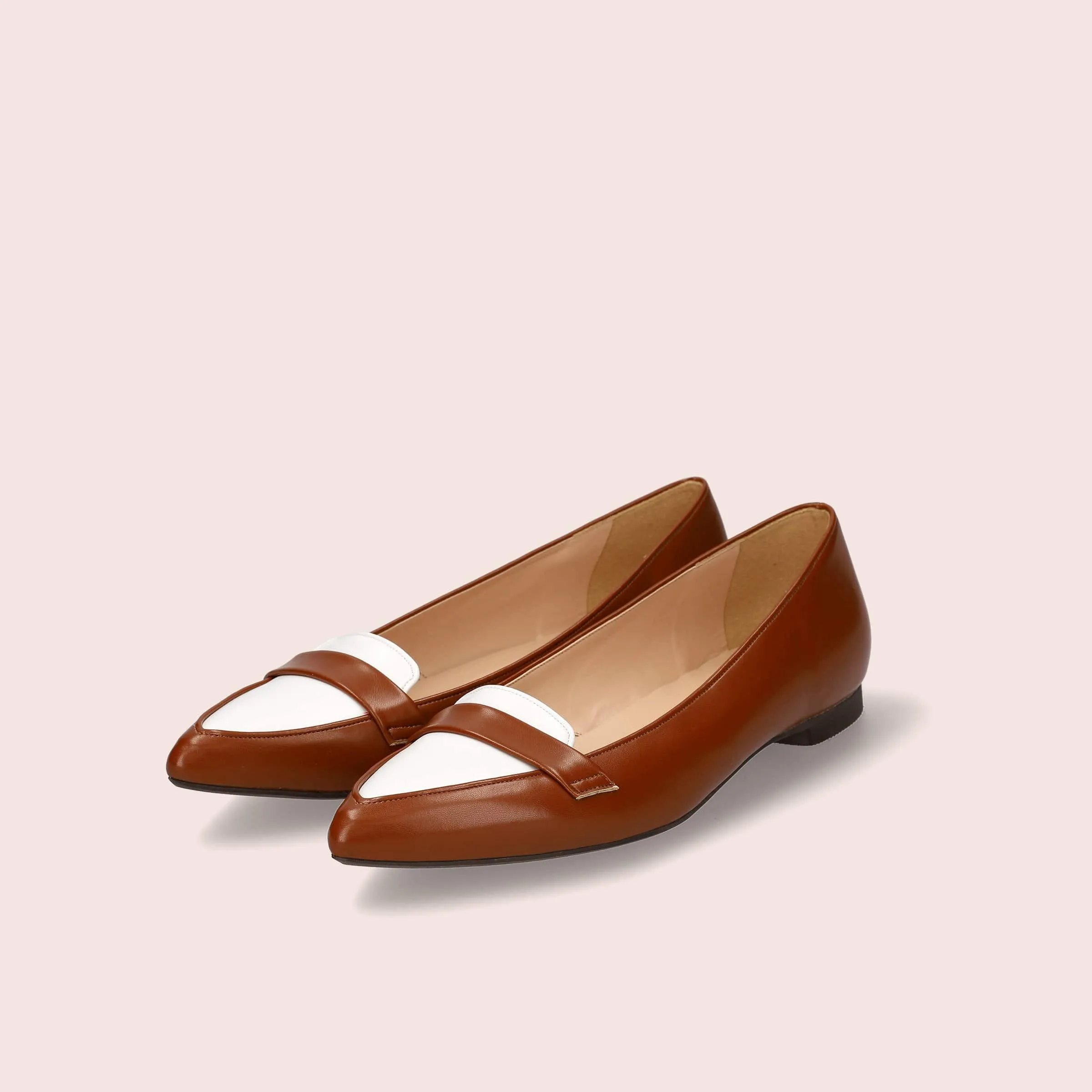 20% OFF: SSBI: Pointed Toe Loafer (124) Brown/C
