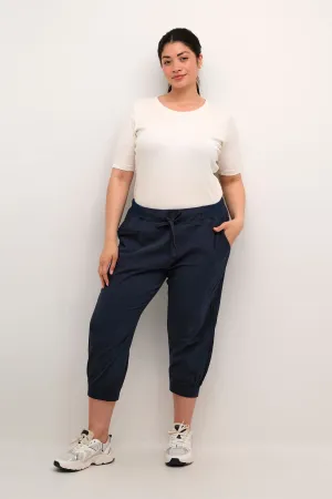 Kaffe Curve Nana Capri Pants in Navy