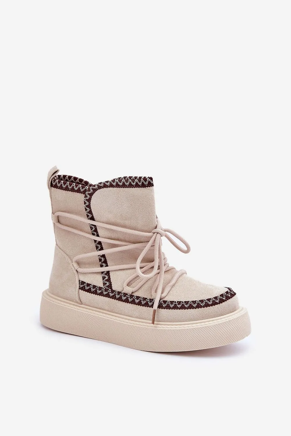 Snow boots