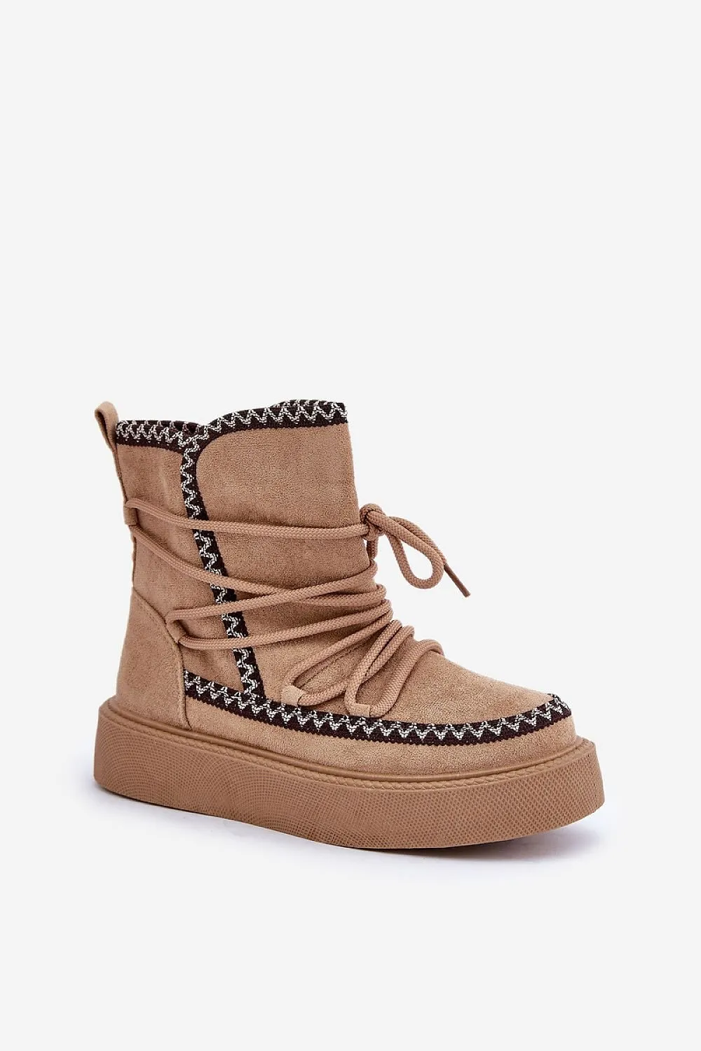 Snow boots