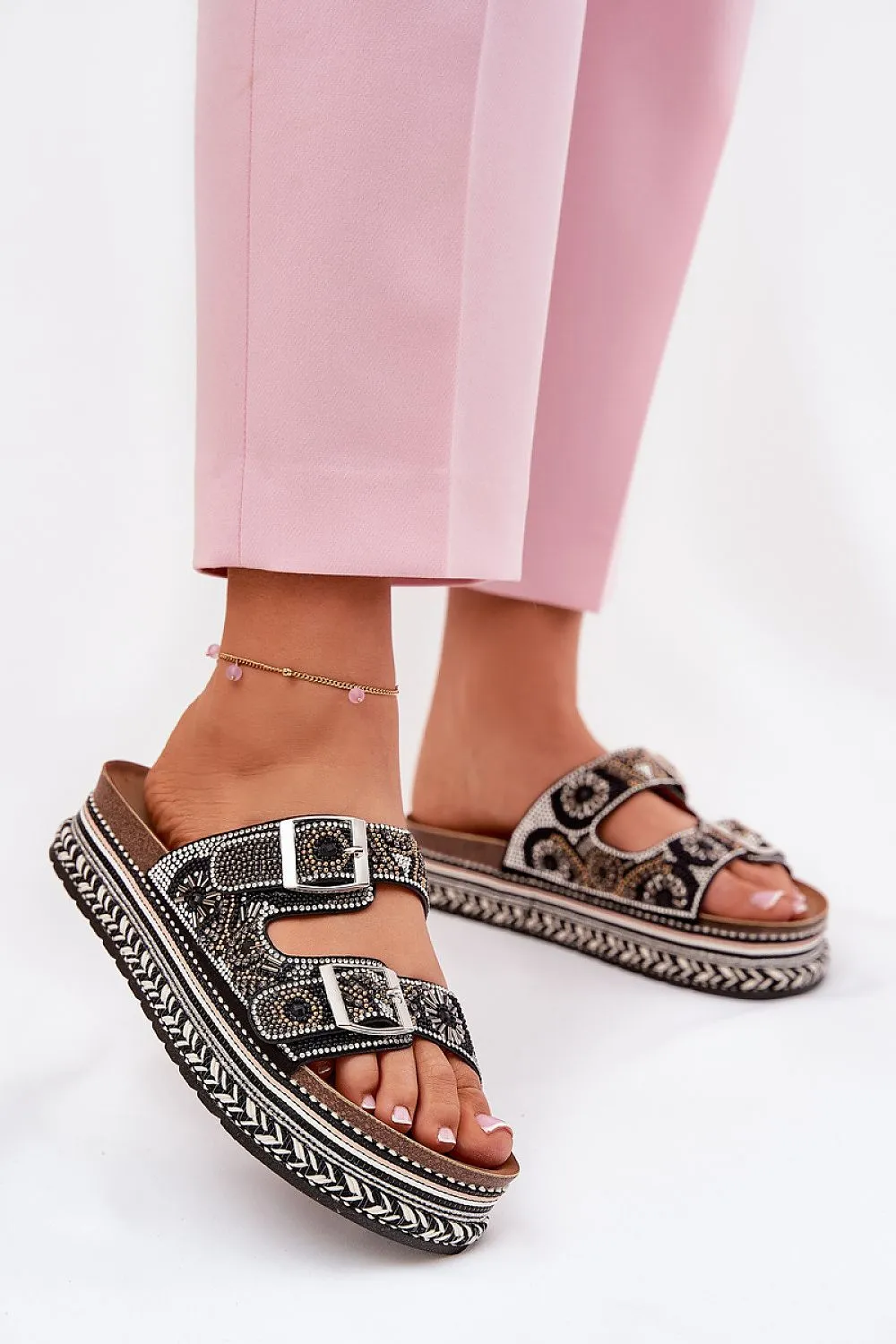 Stylish women's platform sandals