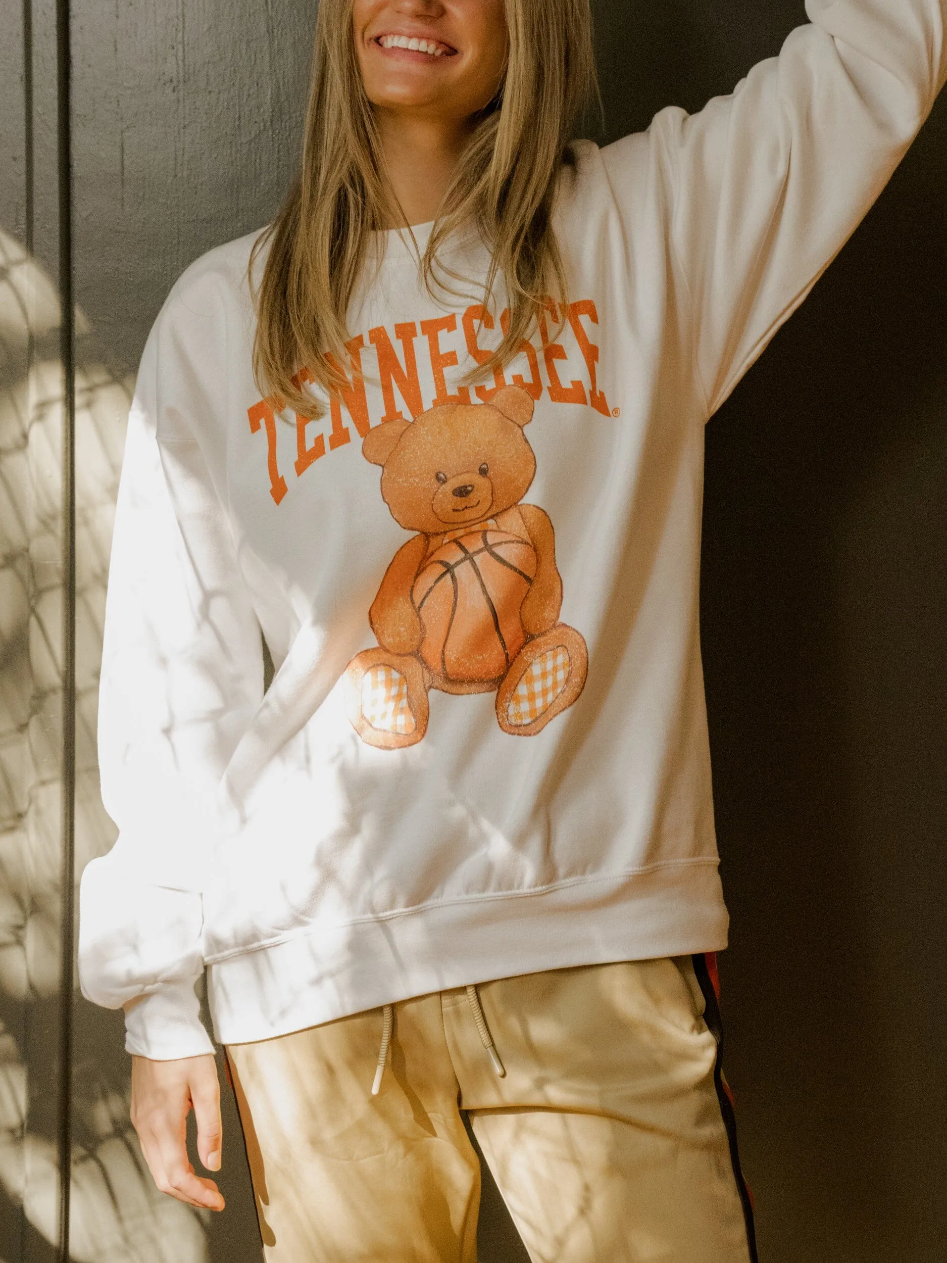 Tennessee Vols Basketball Bear White Sweatshirt
