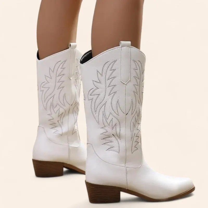 White cowboy boots with classic embroidery - N°5