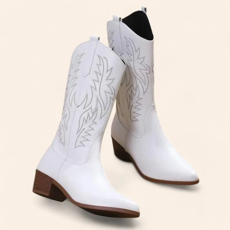 White cowboy boots with classic embroidery - N°5